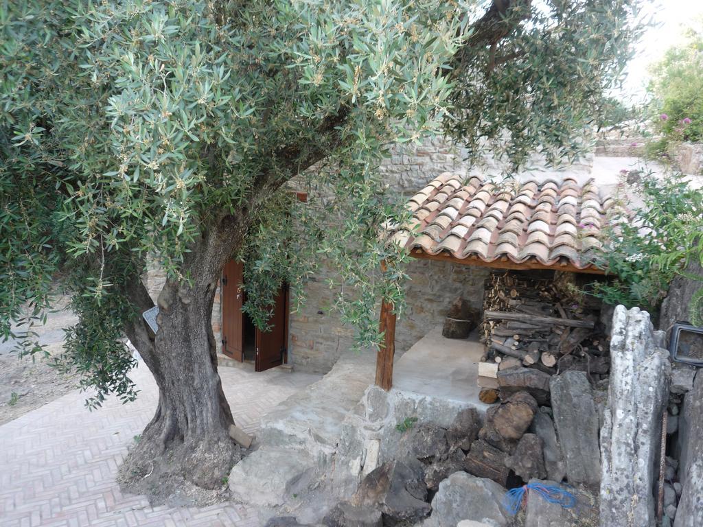 Bed and Breakfast Rocca Del Vento San Pantaleone Exterior foto
