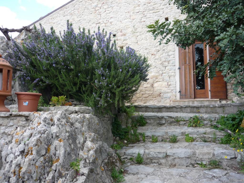 Bed and Breakfast Rocca Del Vento San Pantaleone Habitación foto